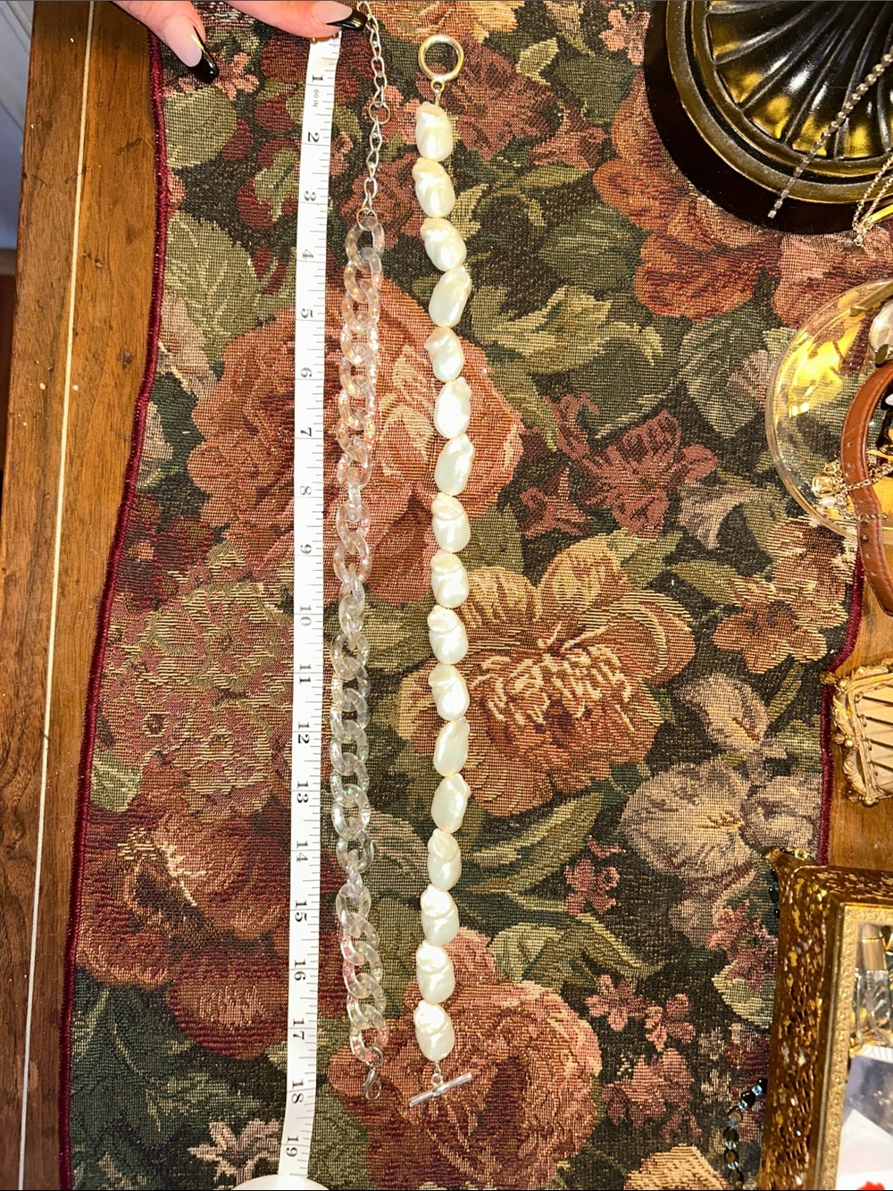 Set of Elegant White Beaded & Iridescent Accent Necklace - Unbranded